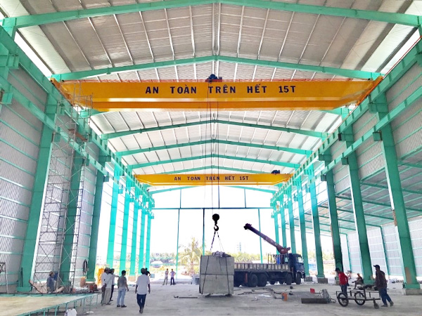 Cầu trục dầm đôi 15 tấn
